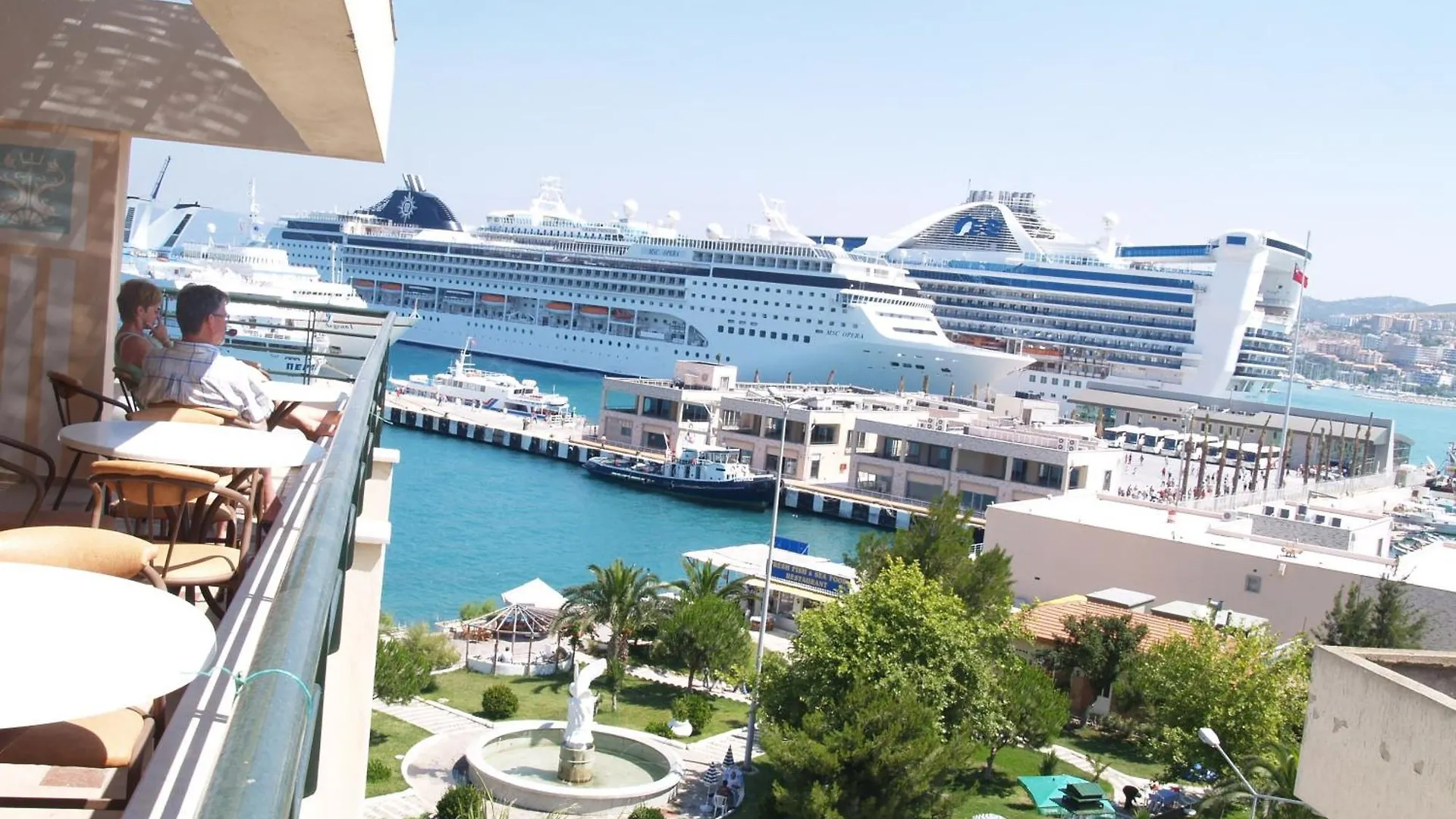Kayhanbey Hotel Kusadası 4*,  Turcia